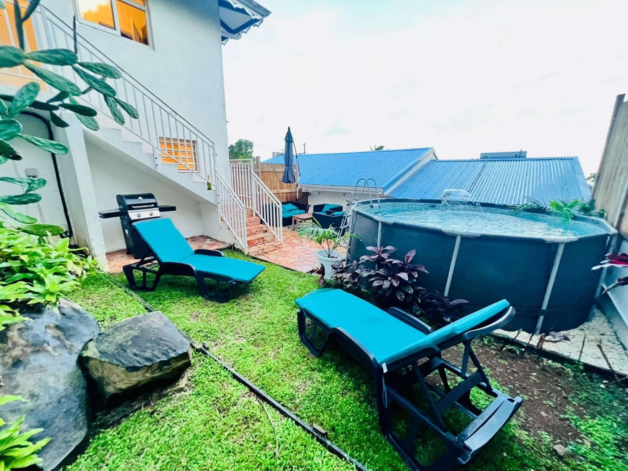 Villa Iguana, Duplex Paisible, Vue Magnifique Mer Et Rocher Du Diamant, Piscine Sainte-Luce Buitenkant foto